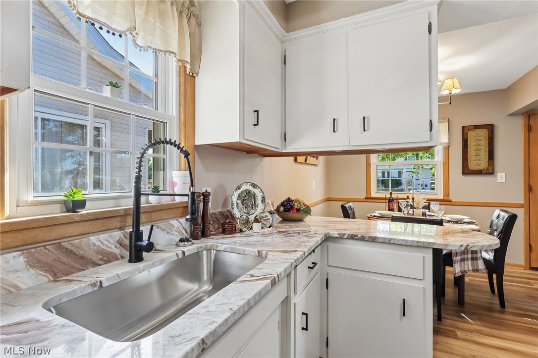 1657 Woodhurst Avenue Mayfield Heights OH 44124