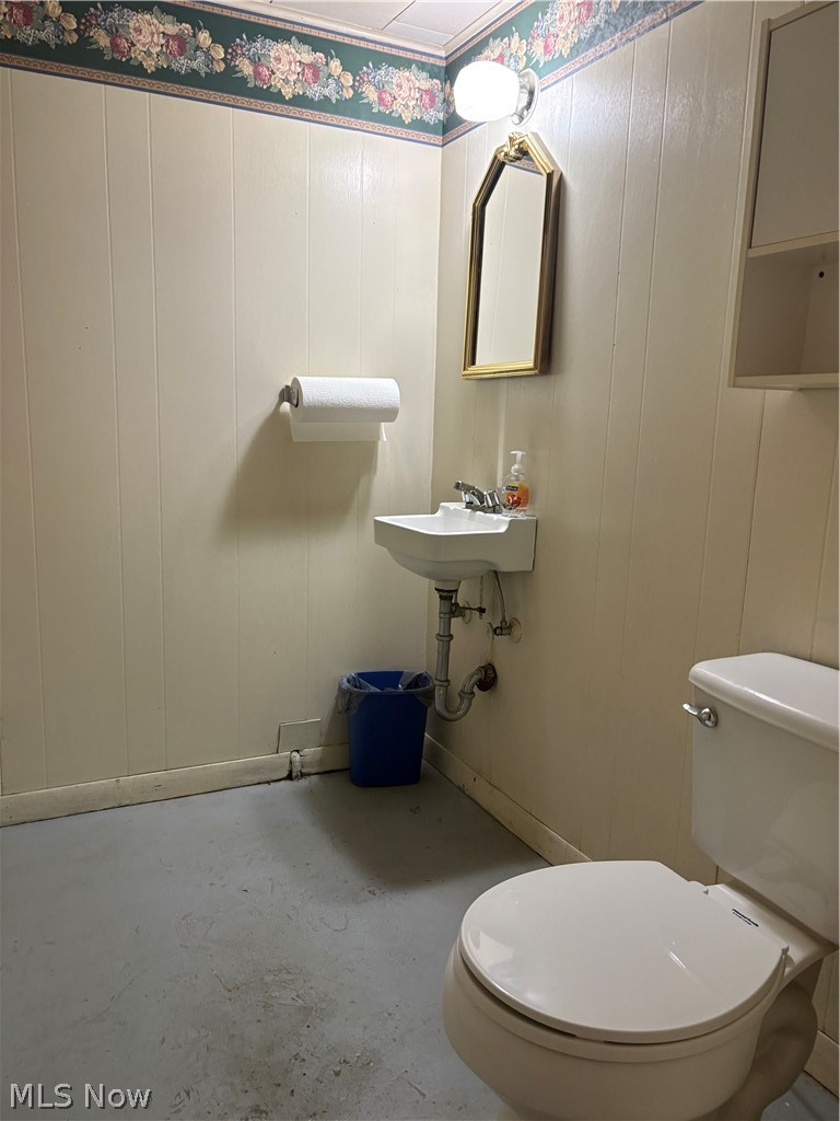 2965 High Street Rock Creek OH 44084