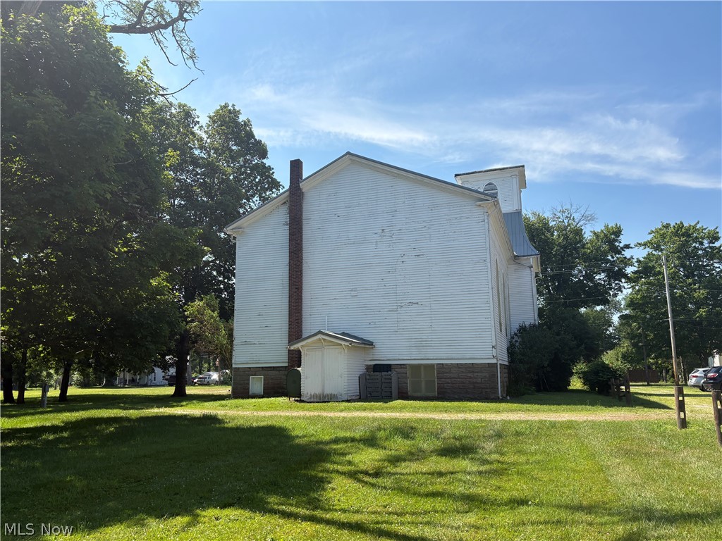 2965 High Street Rock Creek OH 44084