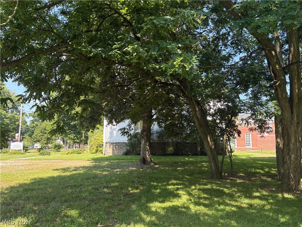 2965 High Street Rock Creek OH 44084