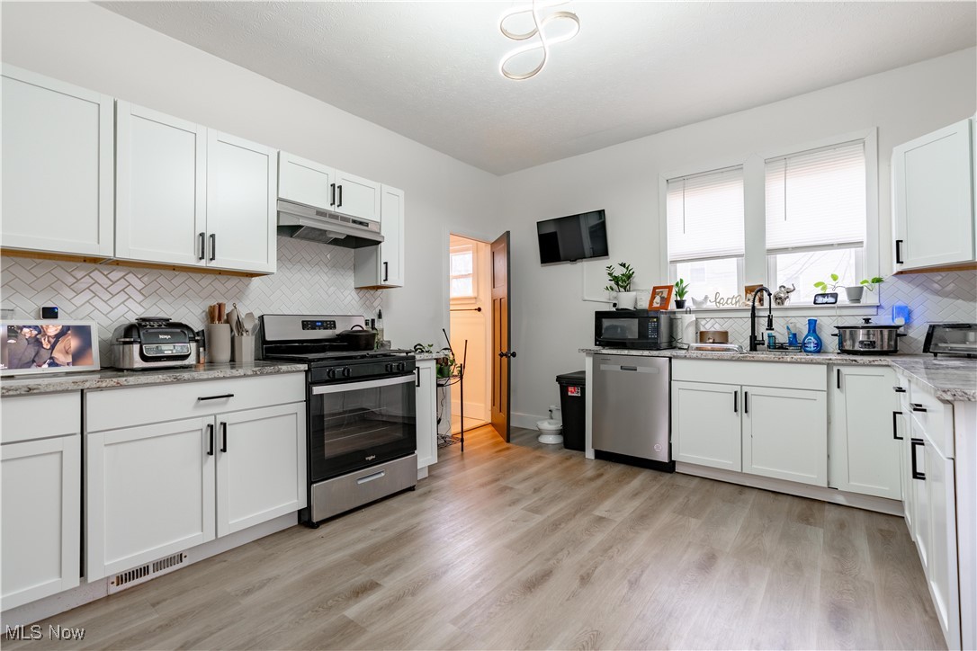 416 Bacon Avenue Akron OH 44320
