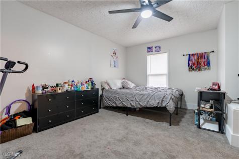 416 Bacon Avenue Akron OH 44320