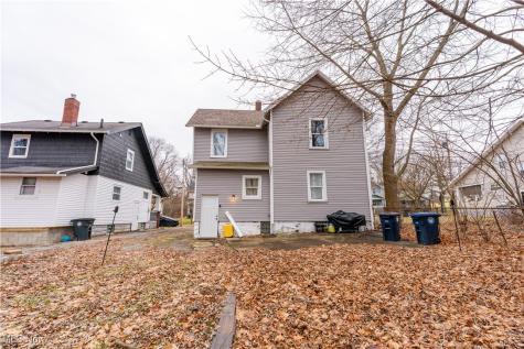 416 Bacon Avenue Akron OH 44320