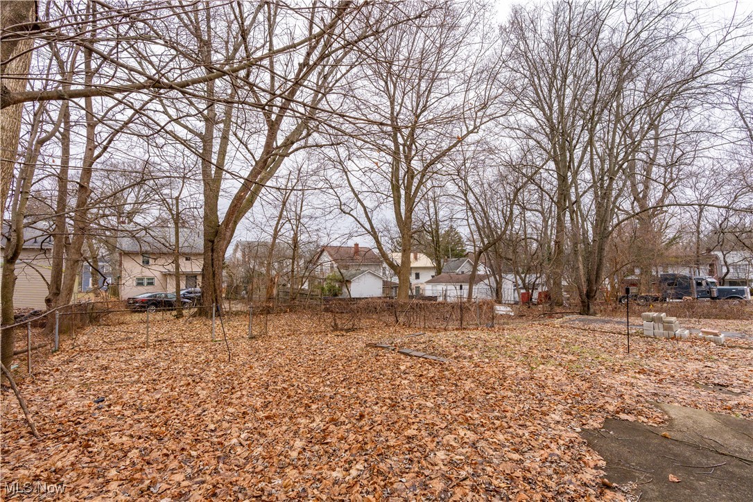 416 Bacon Avenue Akron OH 44320