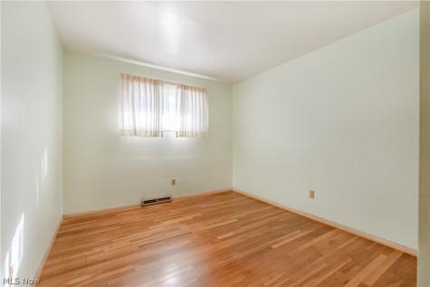 12509 Eastwood Boulevard Garfield Heights OH 44125