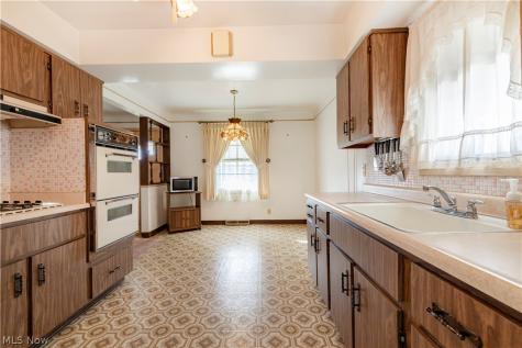 12509 Eastwood Boulevard Garfield Heights OH 44125