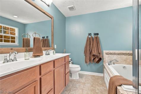 7281 Galena Avenue NW Canal Fulton OH 44614