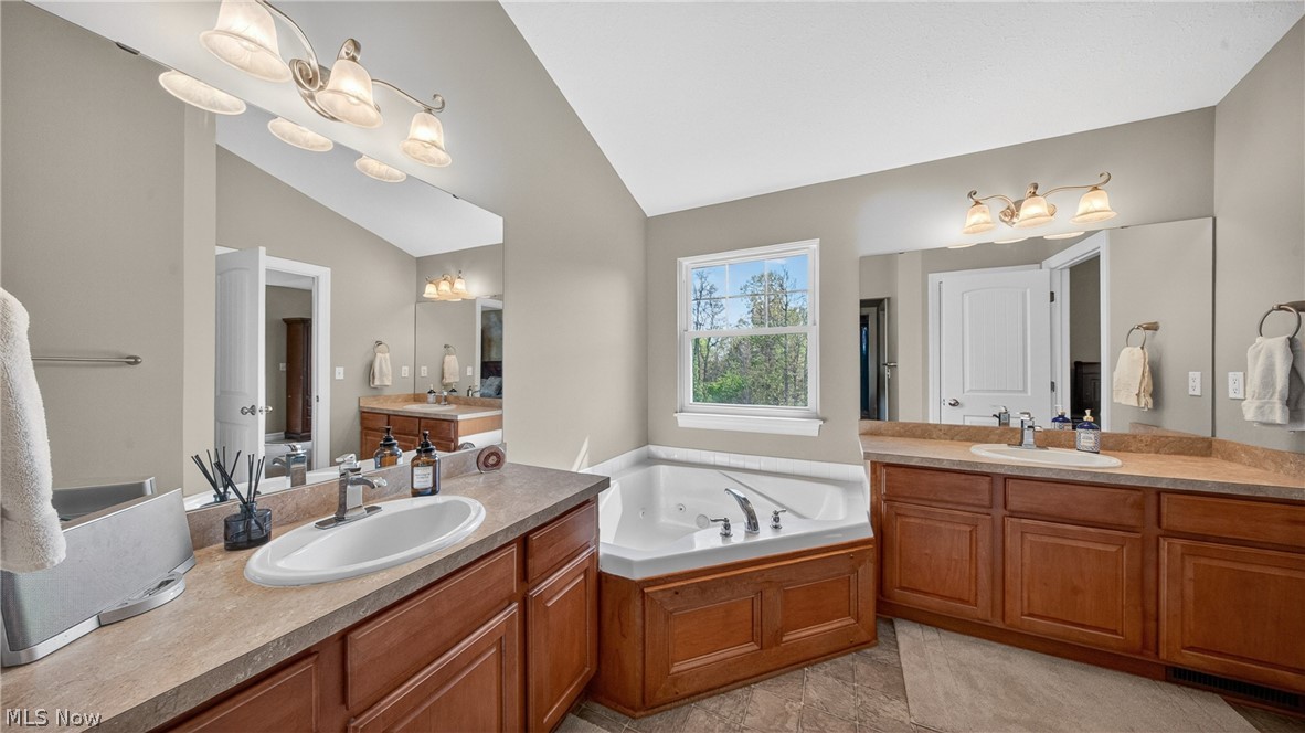 103 Walden Ridge Drive Hinckley OH 44233