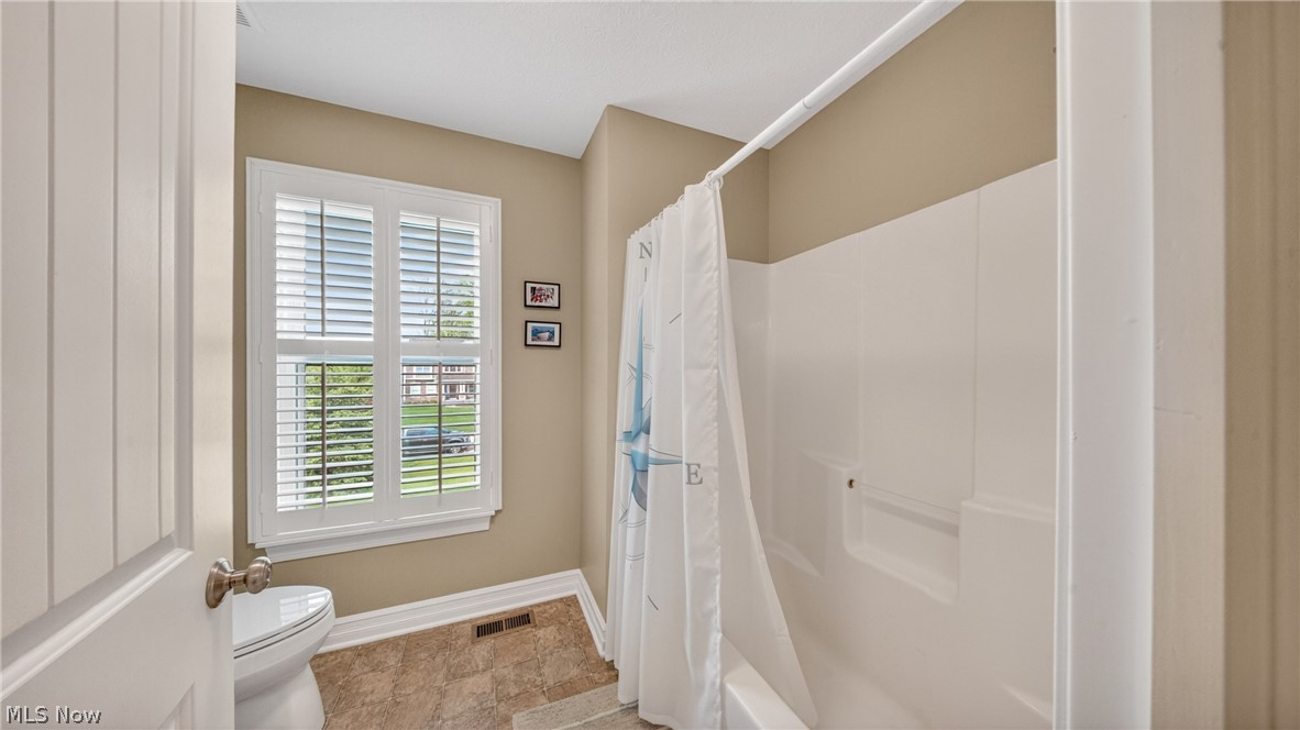 103 Walden Ridge Drive Hinckley OH 44233