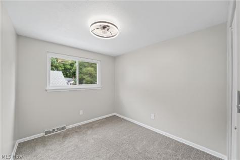 4262 W 181st Street Cleveland OH 44135