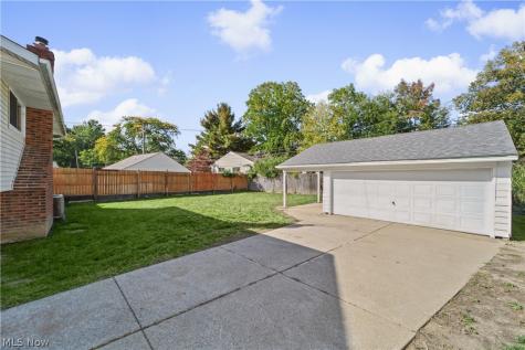 4262 W 181st Street Cleveland OH 44135