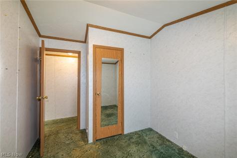 9 Overland Drive Olmsted Twp OH 44138