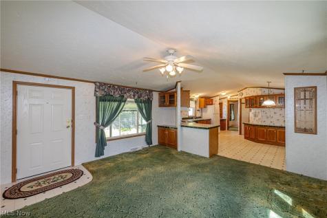 9 Overland Drive Olmsted Twp OH 44138