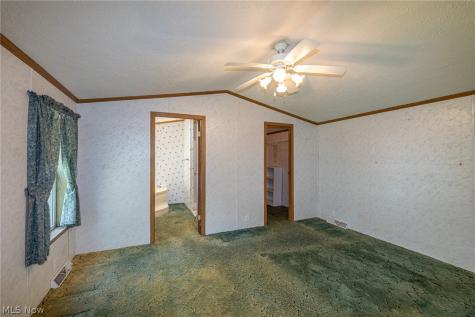 9 Overland Drive Olmsted Twp OH 44138