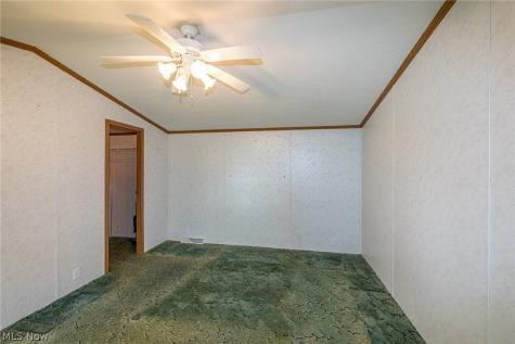 9 Overland Drive Olmsted Twp OH 44138