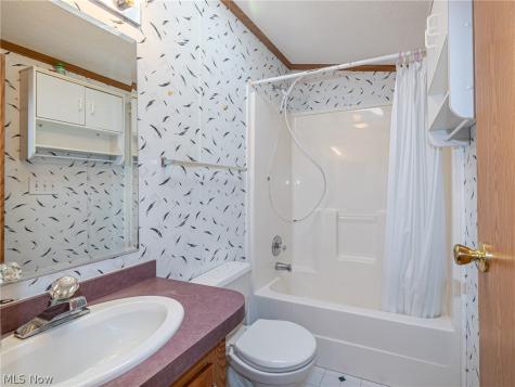 9 Overland Drive Olmsted Twp OH 44138