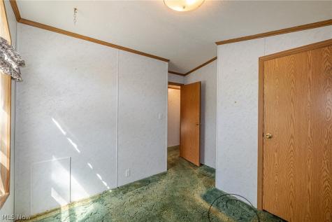 9 Overland Drive Olmsted Twp OH 44138