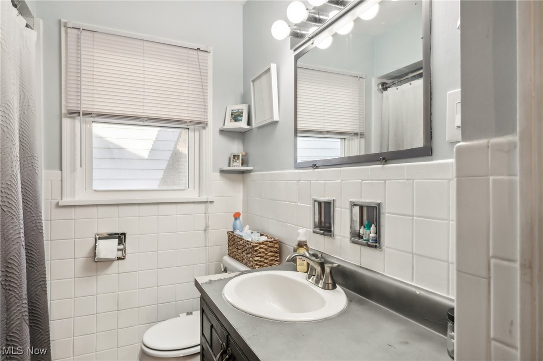 1949 Stabler Road Akron OH 44313