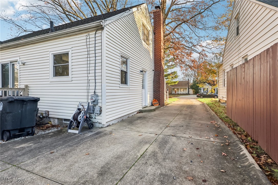 1949 Stabler Road Akron OH 44313