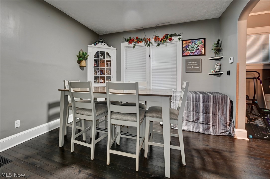 710 Roslyn Avenue SW Canton OH 44710