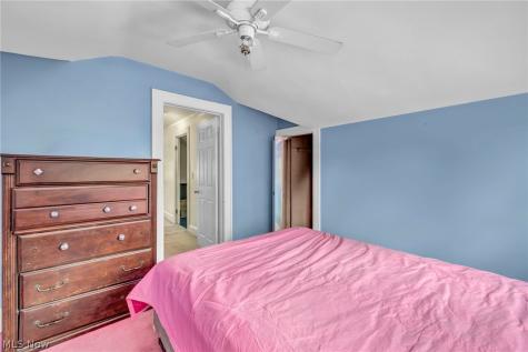 3288 W 128th Street Cleveland OH 44111