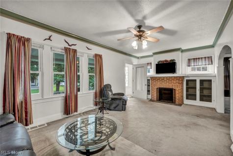 3288 W 128th Street Cleveland OH 44111