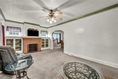 3288 W 128th Street Cleveland OH 44111