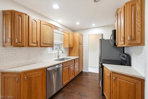 3863 Neville Drive Kent OH 44240