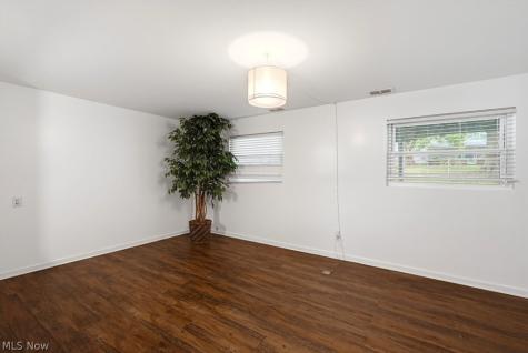 3863 Neville Drive Kent OH 44240