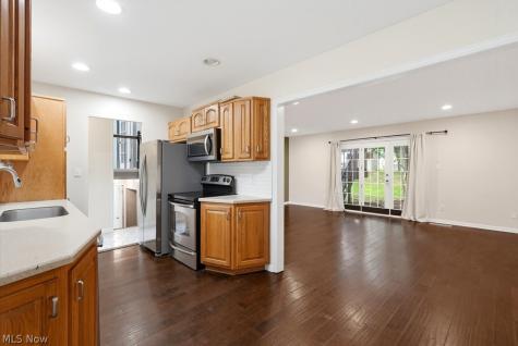 3863 Neville Drive Kent OH 44240