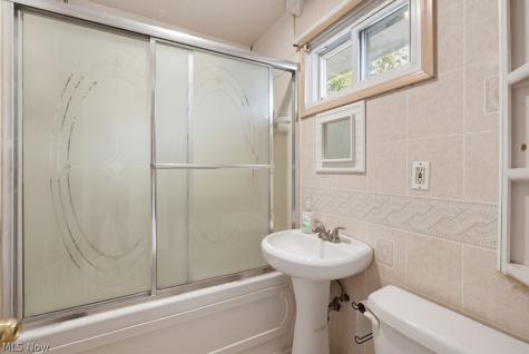 34112 Sylvia Drive Eastlake OH 44095