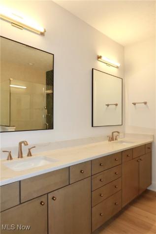 2228 Vivian Way Avon OH 44011