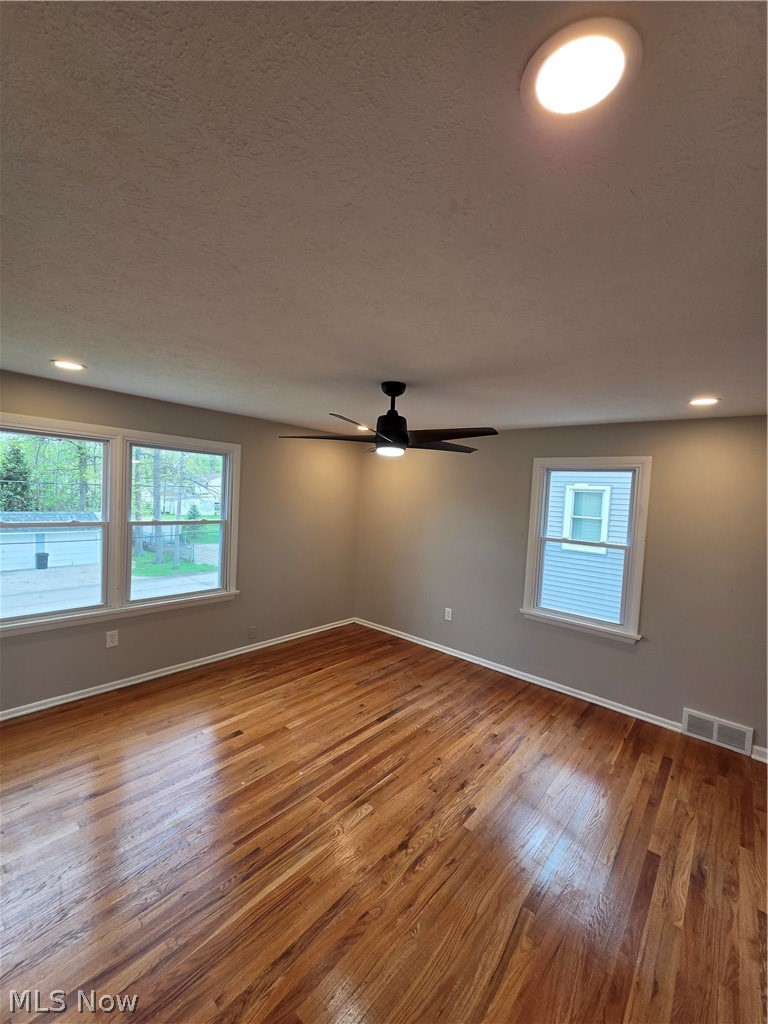 35821 Meyer Avenue Eastlake OH 44095