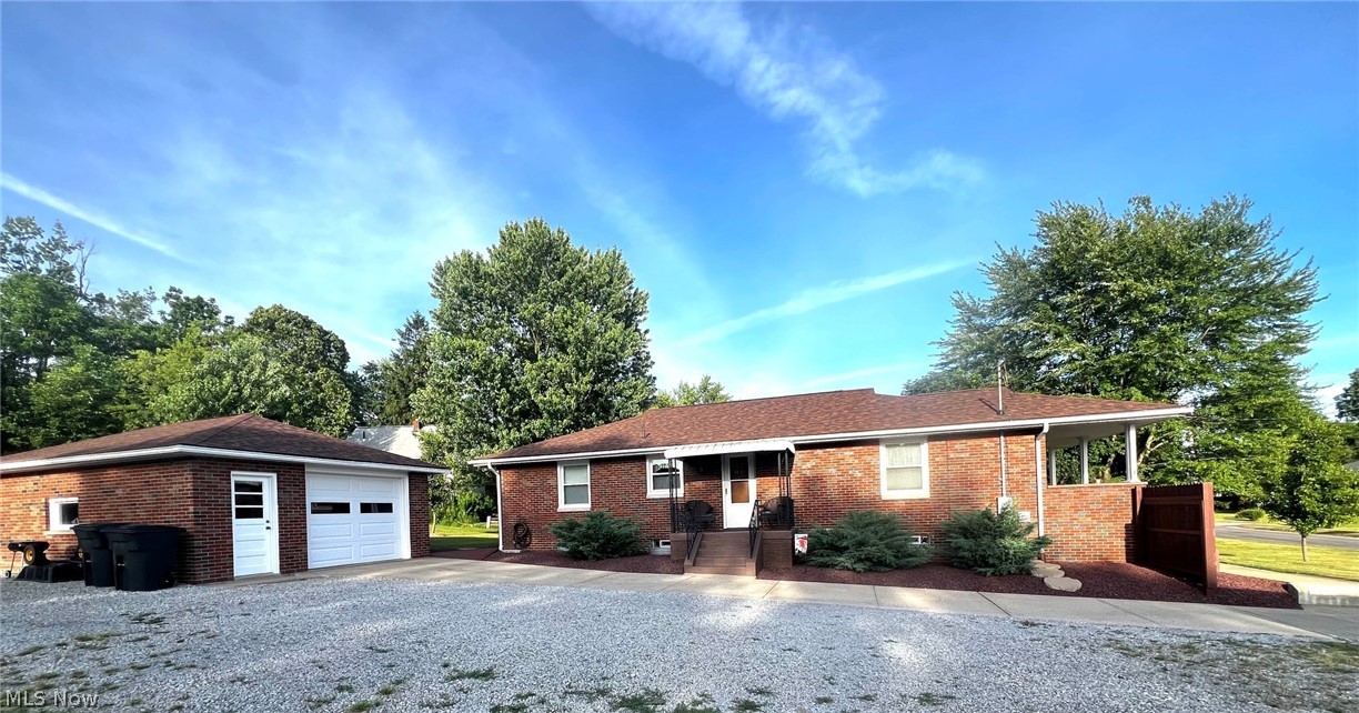 8157 Warren Sharon Masury OH 44438