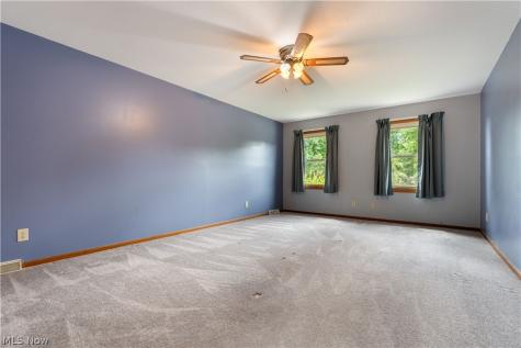 7284 Sugarwood Road NE Canton OH 44721