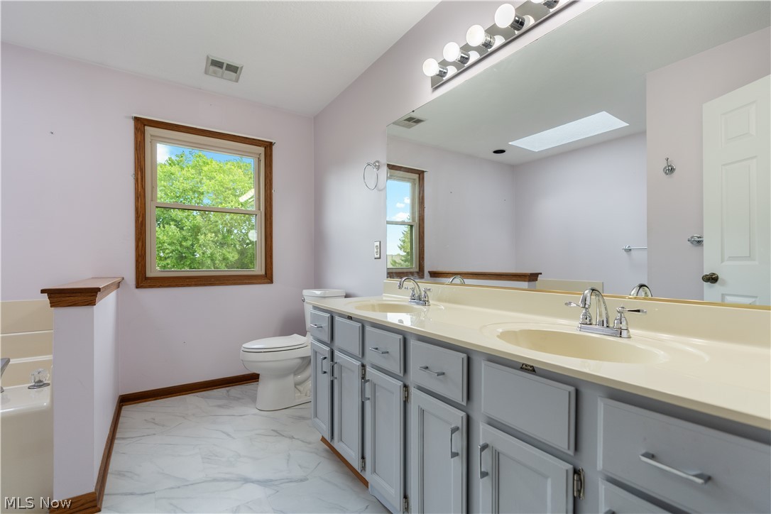 7284 Sugarwood Road NE Canton OH 44721