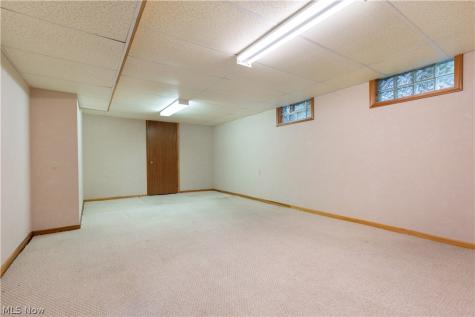 7284 Sugarwood Road NE Canton OH 44721