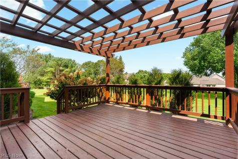 7284 Sugarwood Road NE Canton OH 44721