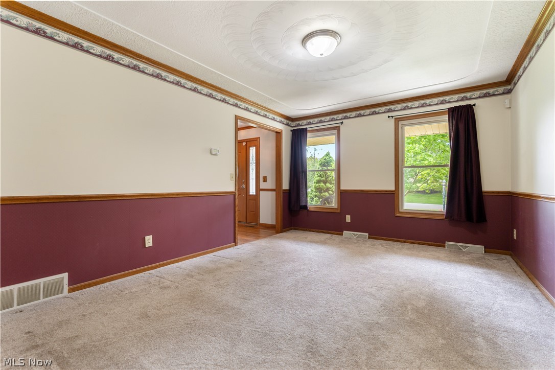 7284 Sugarwood Road NE Canton OH 44721