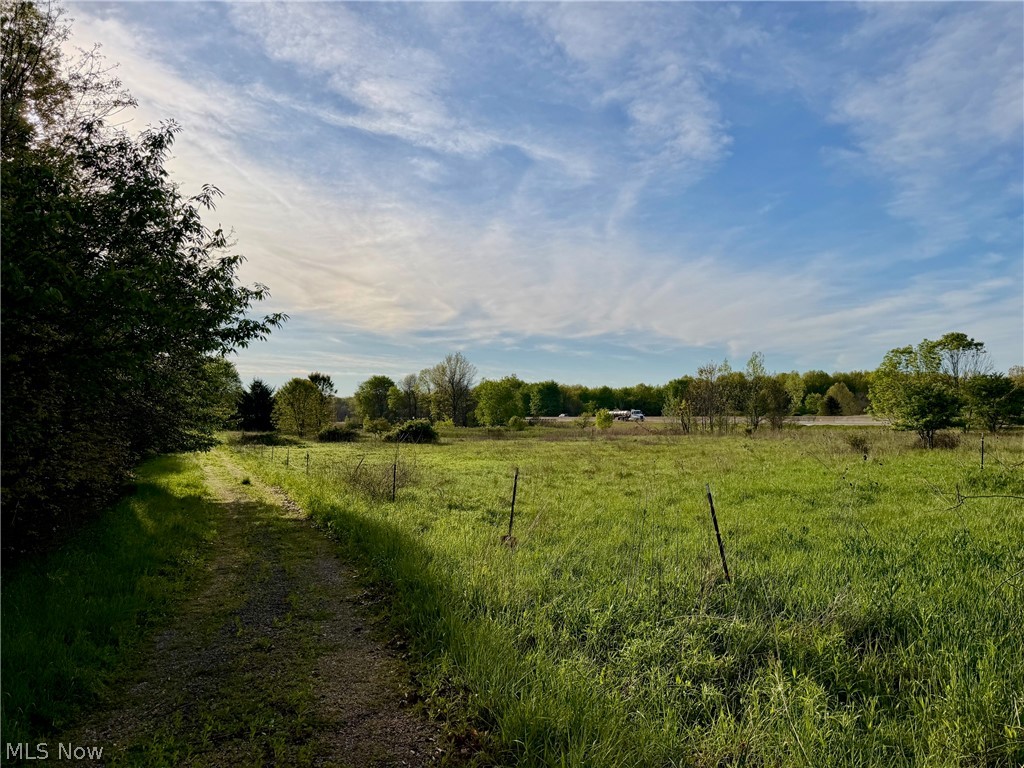 9200 Horn Road Windham OH 44288