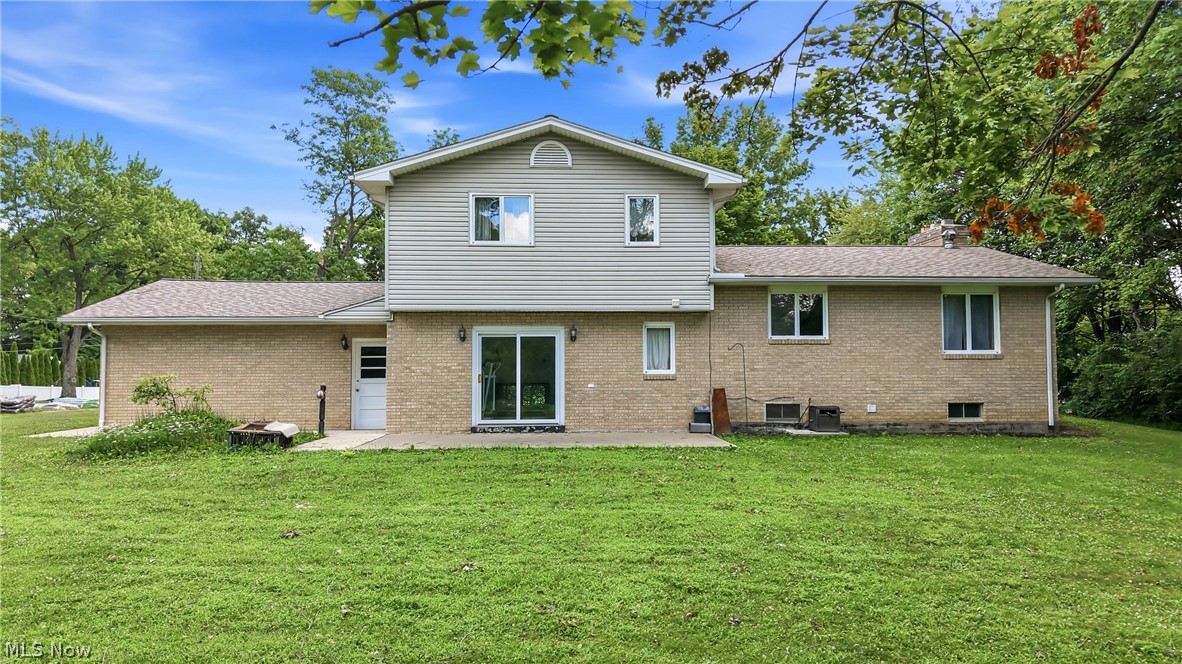 7085 Sunnydell Drive Brookfield OH 44403