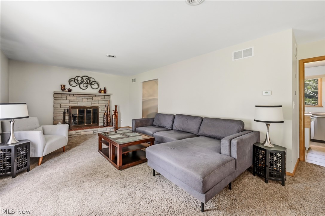 7085 Sunnydell Drive Brookfield OH 44403