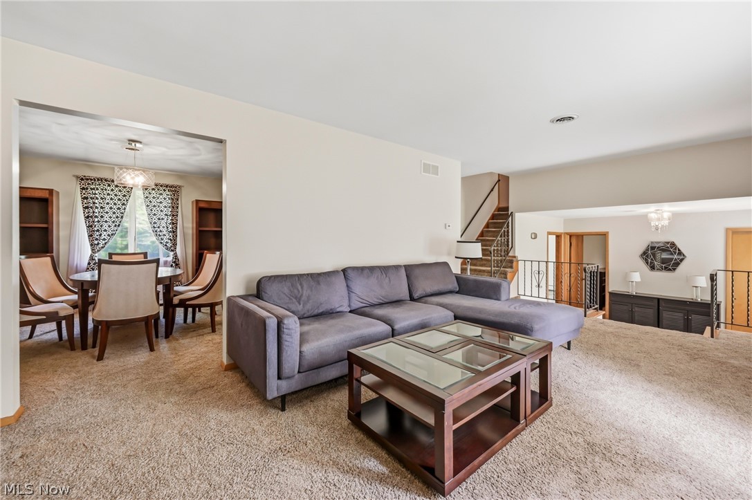 7085 Sunnydell Drive Brookfield OH 44403