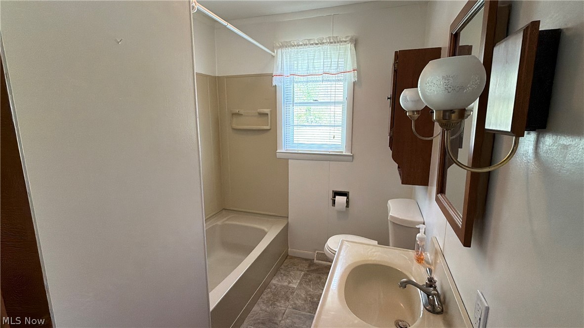 43184 Osbourne Road Wellsville OH 43968