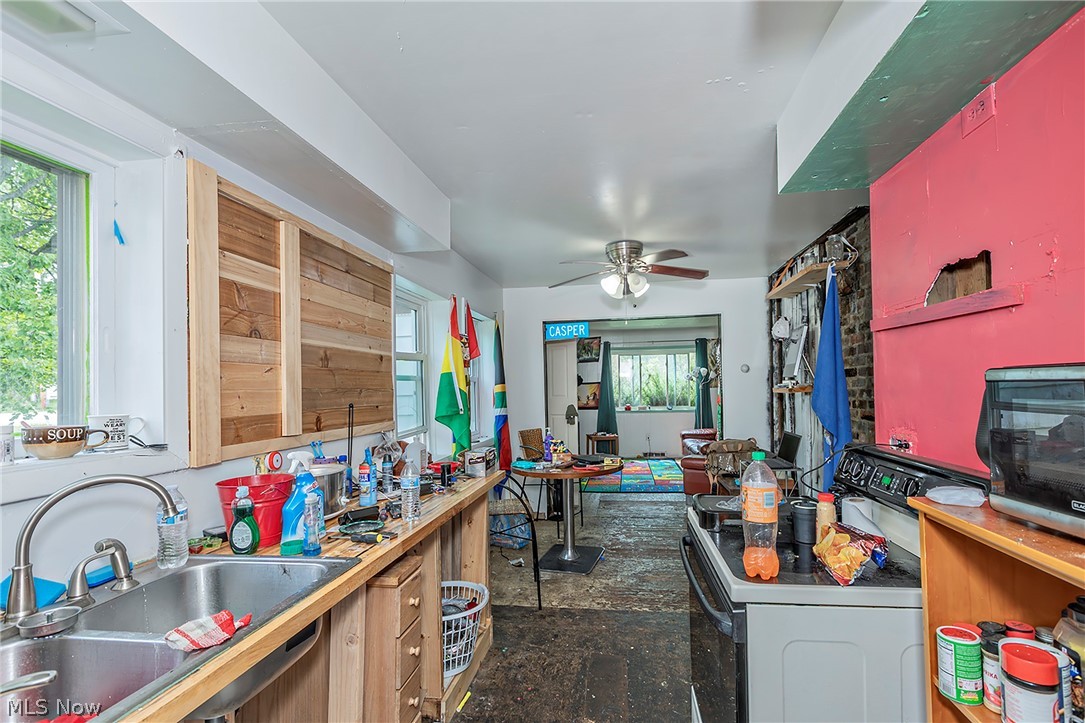 16725 Findlay Street Chagrin Falls OH 44023