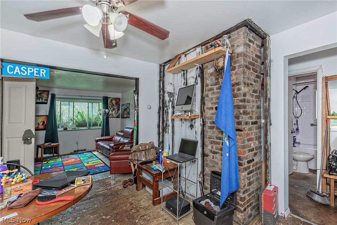 16725 Findlay Street Chagrin Falls OH 44023