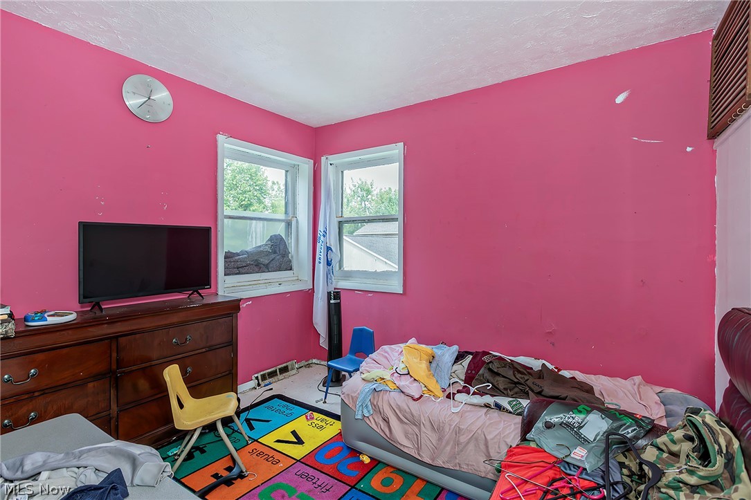 16725 Findlay Street Chagrin Falls OH 44023