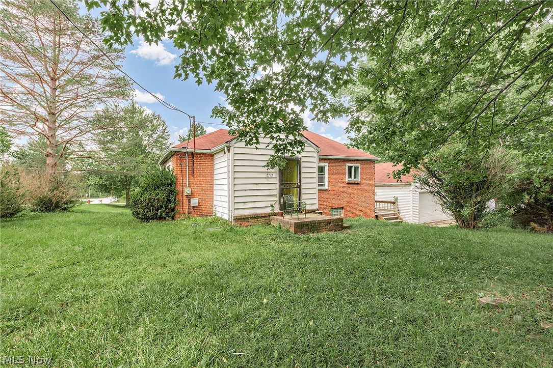 16725 Findlay Street Chagrin Falls OH 44023
