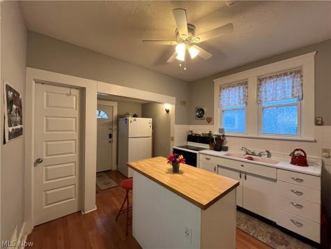 670 Thayer Street Akron OH 44310
