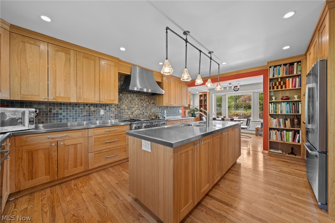 16201 Parkland Drive Shaker Heights OH 44120